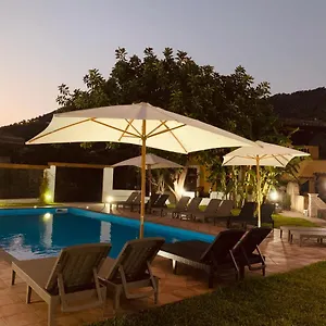 Le Gemelle Dell'alcantara Bed & Breakfast