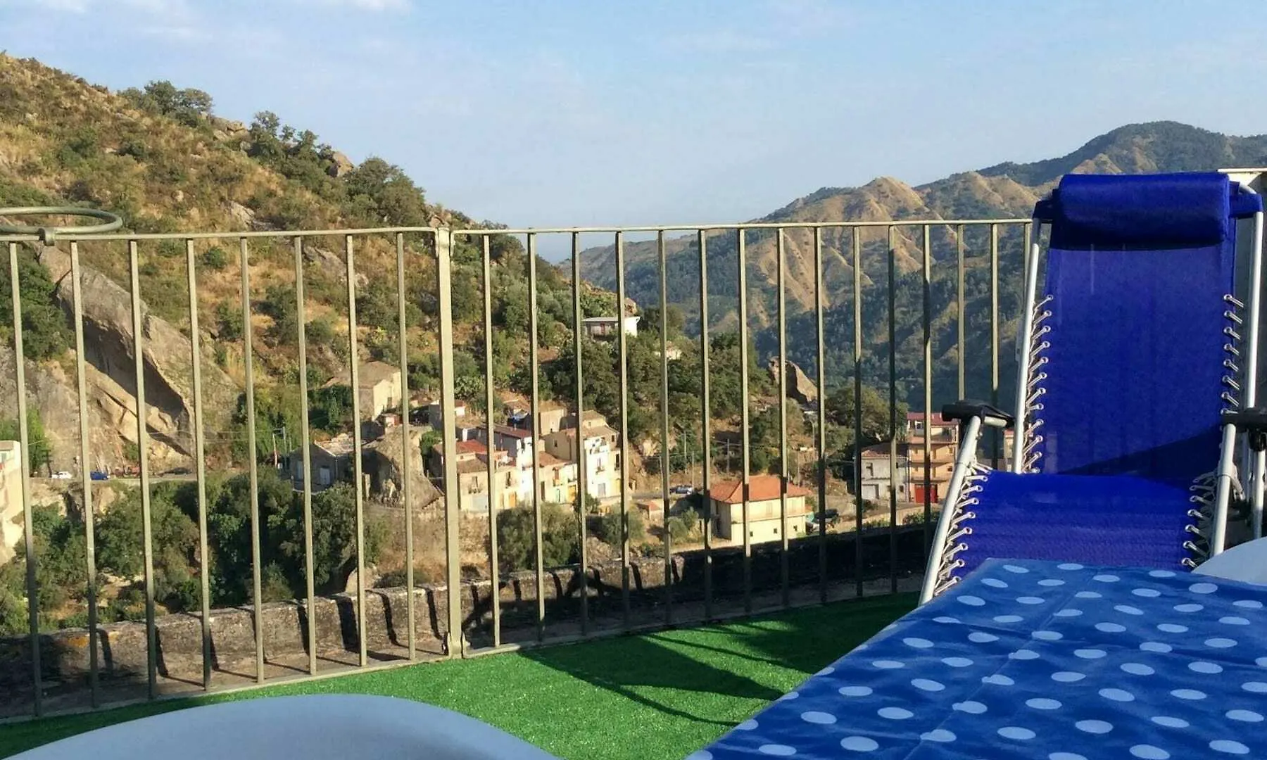 La Casa Della Nonna Hotel Motta Camastra 0*,  Italy