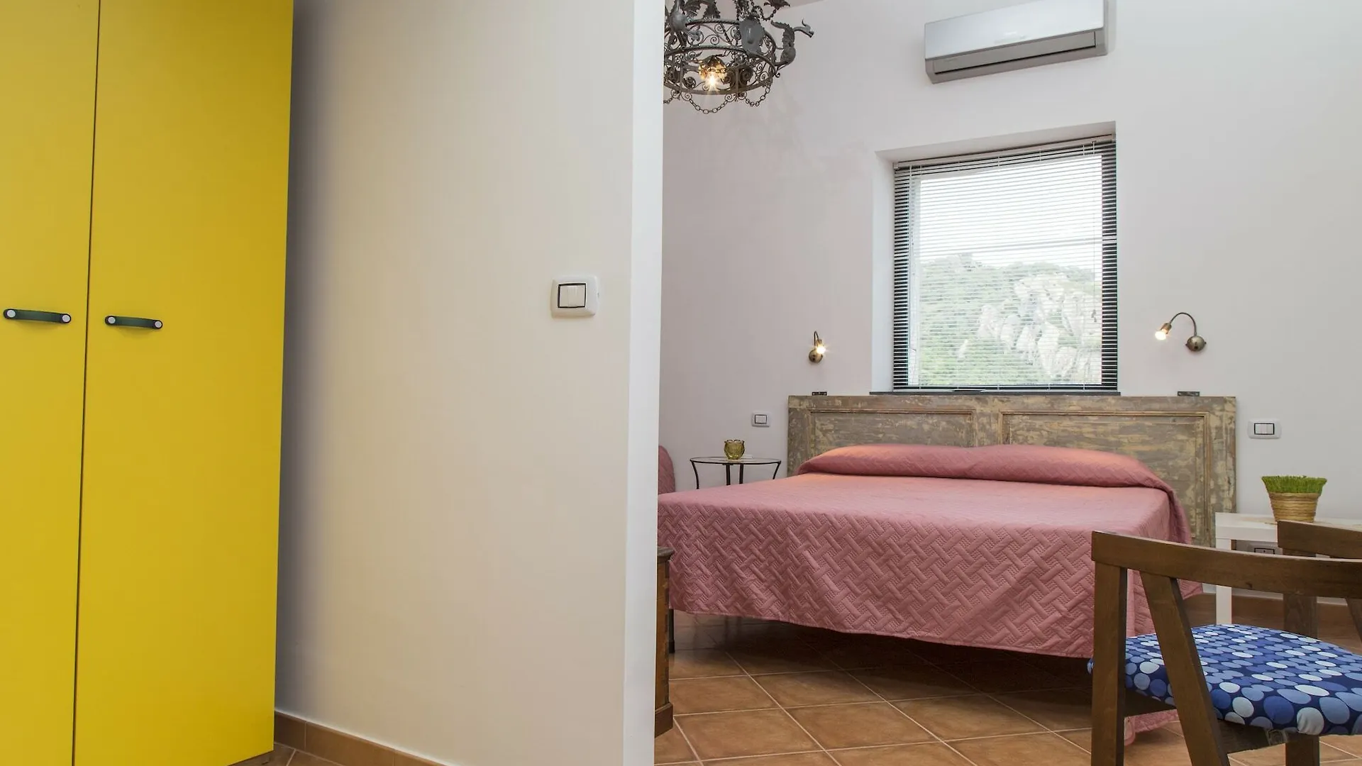 Guest house La Casa Della Nonna Hotel Motta Camastra Italy